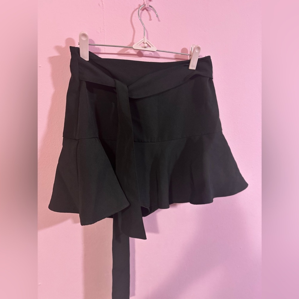 Zara ruffled skort with tie